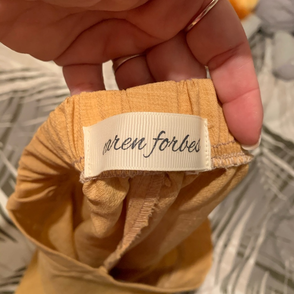 Dressy shorts NWOT - Picture 2 of 2